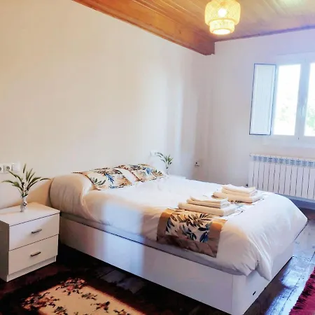 בית נופש Casa De Ribeira Sacra *
